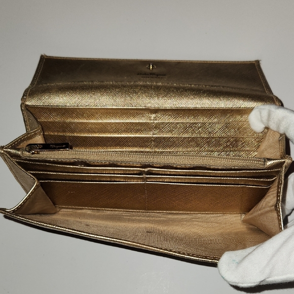 Salvatore Farragamo Metallic Gold Long Wallet - Picture 9 of 15